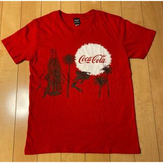 ビームス(BEAMS)の［再値下　美品］BEAMS T × COCA COLA コラボTシャツ Mサイズ(Tシャツ/カットソー(半袖/袖なし))