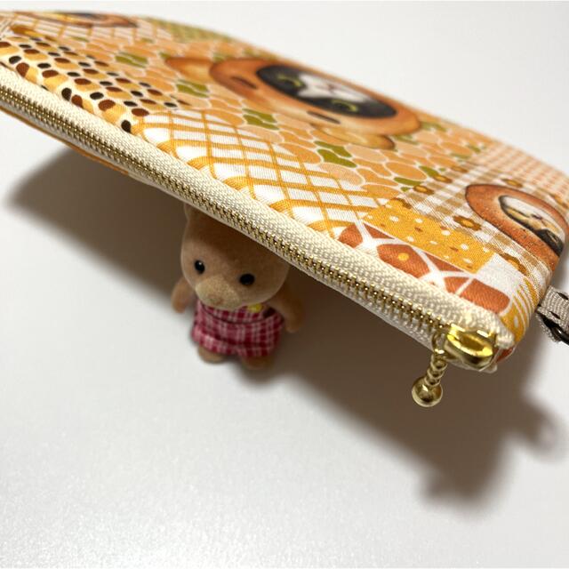 コヤンイサムチョン　パン猫　ふんわりポーチ ハンドメイドのファッション小物(ポーチ)の商品写真
