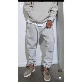 フィアオブゴッド(FEAR OF GOD)の売切　週末限定最終価格　FOG エッセンシャルズ スウェットパンツ(スウェット)