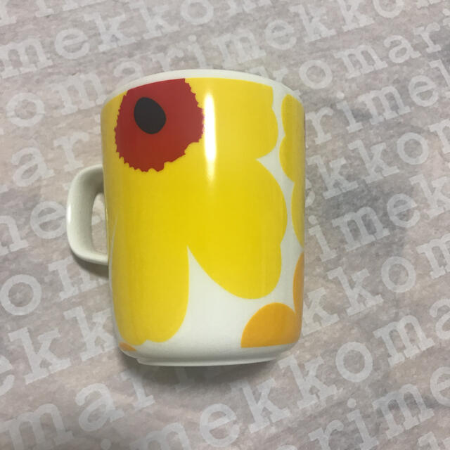 marimekko(マリメッコ)のご専用出品　　マリメッコ   ウニッコ　50周年　マグカップ インテリア/住まい/日用品のキッチン/食器(食器)の商品写真