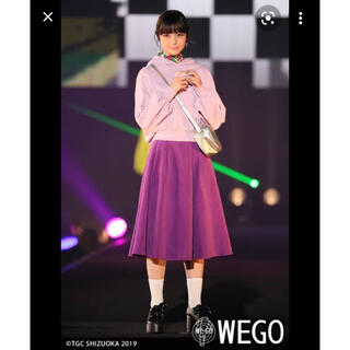 ウィゴー(WEGO)のWEGO ピーチサテンタックフレアスカート 新品(ロングスカート)