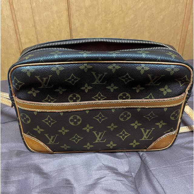 LOUIS VUITTON ショルダーバッグバッグ