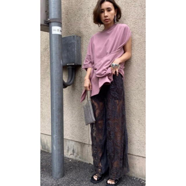 Ameri VINTAGE(アメリヴィンテージ)のAmeri◆MEDI EMBROIDERY TULLE PANTS  スミクロM レディースのパンツ(カジュアルパンツ)の商品写真