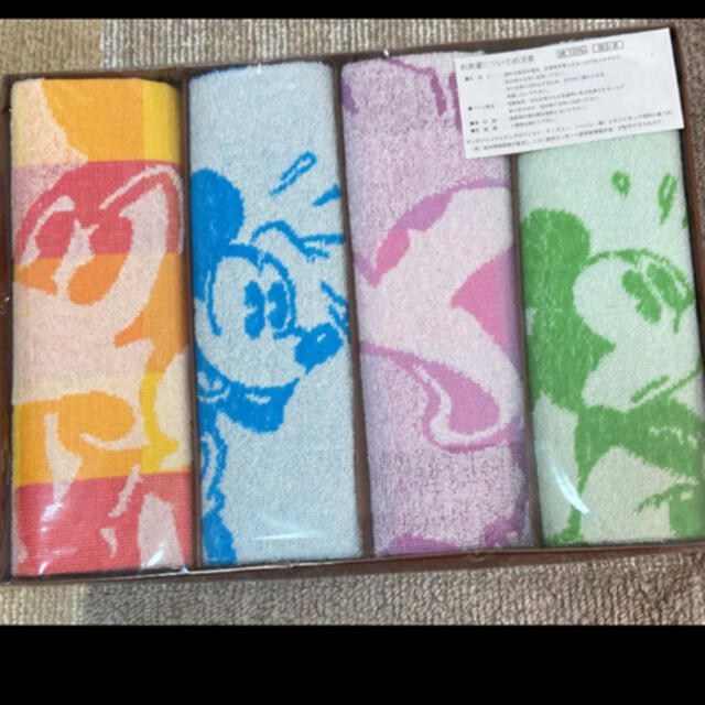 Disney(ディズニー)のMICKY MOUSE 4 FACE TOWELS エンタメ/ホビーのアニメグッズ(タオル)の商品写真