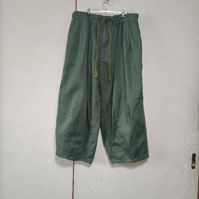 is-ness(イズネス)のis-nessイズネス バルーンイージーパンツ BALLOON EZ PANTS メンズのパンツ(チノパン)の商品写真