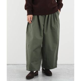 イズネス(is-ness)のis-nessイズネス バルーンイージーパンツ BALLOON EZ PANTS(チノパン)