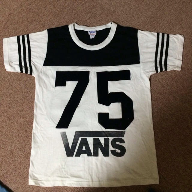 VANS(ヴァンズ)のVANS Tシャツ 値下げしました！ レディースのトップス(Tシャツ(半袖/袖なし))の商品写真