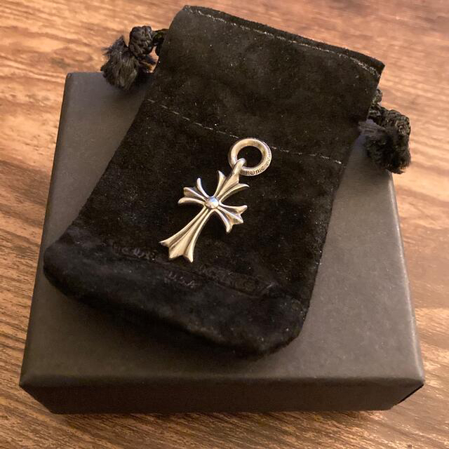 CHROME HEARTS】クロムハーツ タイニーCHクロスチャーム CHROME HEARTS】クロムハーツ タイニーCHクロスチャーム