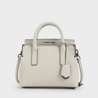 チャールズアンドキース(Charles and Keith)のチャールズ&キース　ストラクチャード ダブルトップハンドルトート  保存袋有り(ショルダーバッグ)