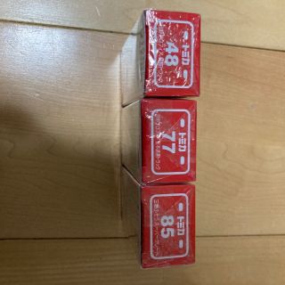 タカラトミー(Takara Tomy)の新品 トミカ No. 77 日野プロフィア 日本通運トラック(ミニカー)