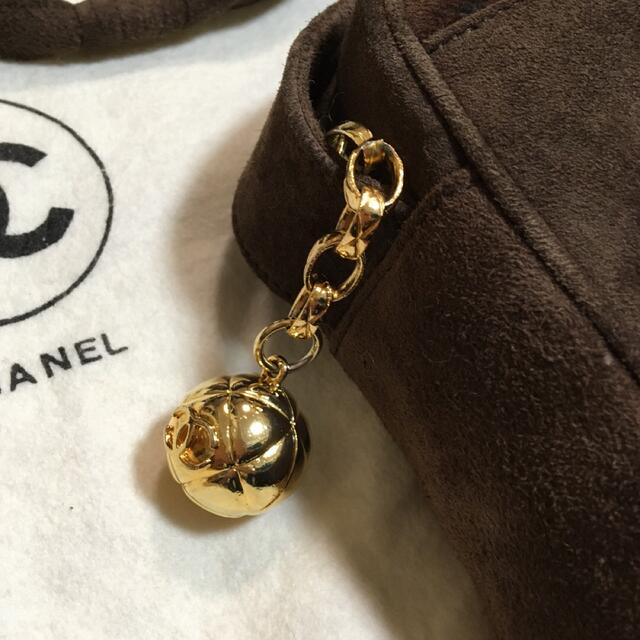 CHANEL(シャネル)の正規　CHANEL ヴィンテージ　スウェード　ショルダーバッグ レディースのバッグ(ショルダーバッグ)の商品写真