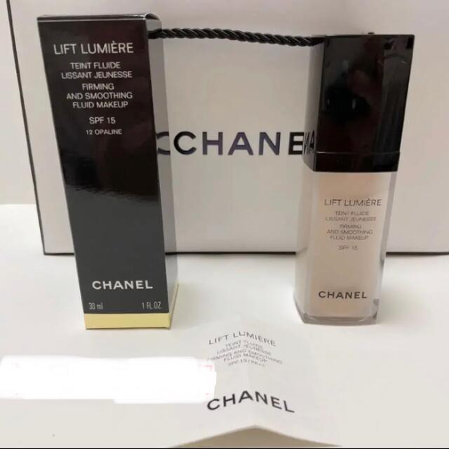 CHANEL(シャネル)のシャネルリフトルミエールフリュイド コスメ/美容のベースメイク/化粧品(ファンデーション)の商品写真