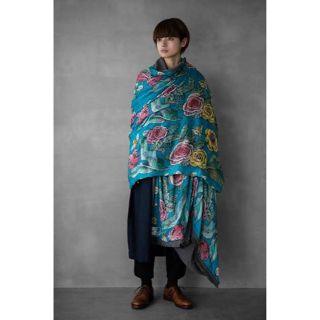 ヒグチユウコ 大判ストール花と蜂 完売品の通販 by psshop|ラクマ ヒグチユウコ 大判ストール花と蜂 完売品の通販 by psshop|ラクマ