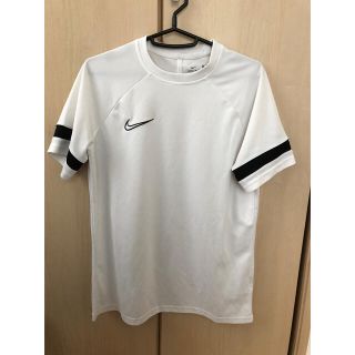 ナイキ(NIKE)のナイキ　トレーニングシャツ(ウェア)