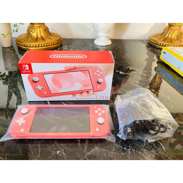 Nintendo Switch Lite スイッチ　ライト　本体　ピンク　新品