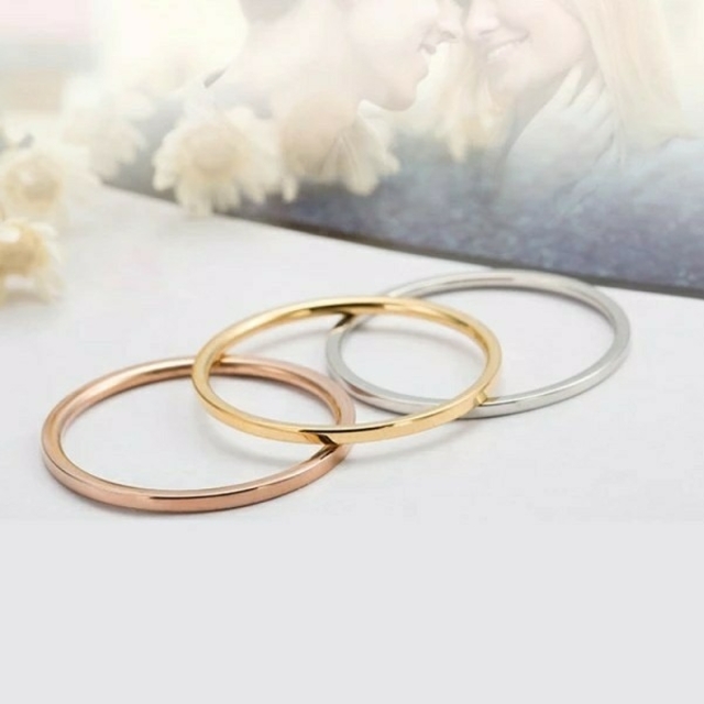 ステンレス 極細 シンプル リング 指輪 1mm ゴールド 23.5号 メンズのアクセサリー(リング(指輪))の商品写真