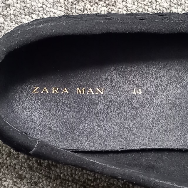 ZARA(ザラ)のメンズ / ZARA / スエード黒色 / メンズの靴/シューズ(スリッポン/モカシン)の商品写真