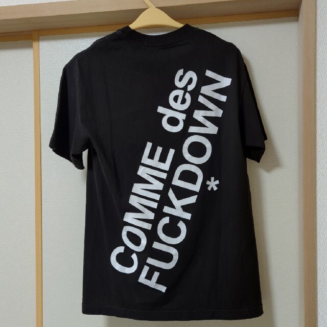 COMME des FUCKDOWN Tシャツ　黒 メンズのトップス(Tシャツ/カットソー(半袖/袖なし))の商品写真