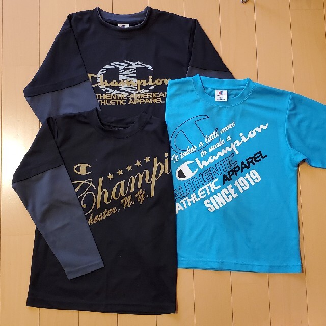 Champion(チャンピオン)の140長袖Tシャツ3枚セット　チャンピオン キッズ/ベビー/マタニティのキッズ服男の子用(90cm~)(Tシャツ/カットソー)の商品写真