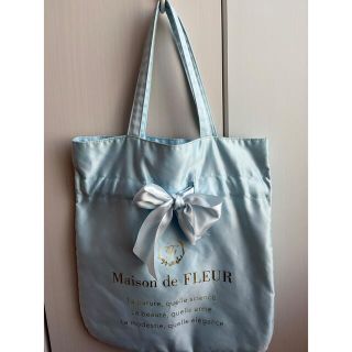 メゾンドフルール(Maison de FLEUR)のMaison de FLEUR リボントートバッグ アイスブルー(トートバッグ)