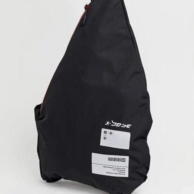 asos(エイソス)のasos backpack bodybag メンズのバッグ(ボディーバッグ)の商品写真