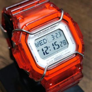 カシオ(CASIO)のG-SHOCK DW-D5600P レッドスケルトン + メタル遊環 + ガード(腕時計(デジタル))