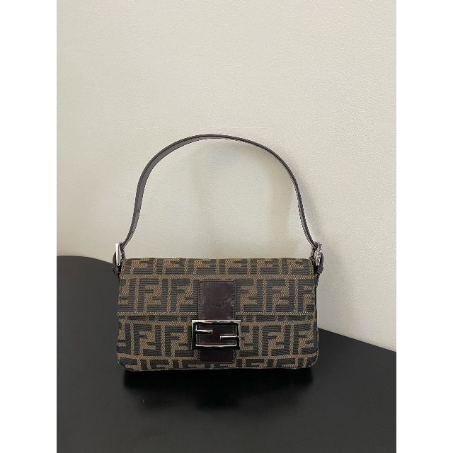 FENDI - ★ FENDI マンマバゲット ズッカ柄 ハンドバッグ