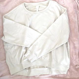 エイチアンドエイチ(H&H)のＨ&M BASICS スウェット ホワイトベージュ Lサイズ(トレーナー/スウェット)