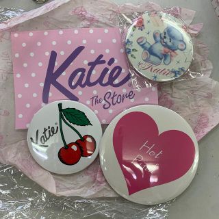 ケイティー(Katie)のケイティー缶バッジ3コセット(ブローチ/コサージュ)