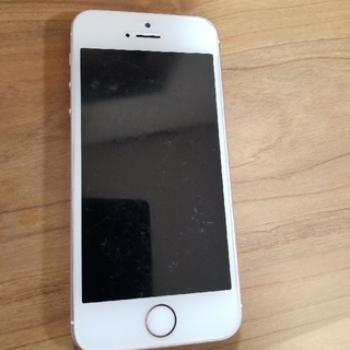 アイフォーン(iPhone)の【初代】iPhone SE 16GBローズゴールド(スマートフォン本体)
