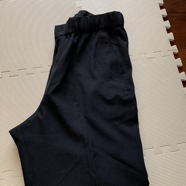 UNIQLO(ユニクロ)のUNIQLO ユニクロ ワイドフィットテーパードパンツ 黒 メンズのパンツ(スラックス)の商品写真