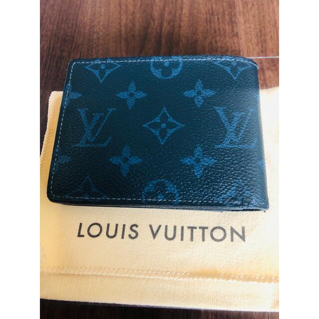 LOUIS VUITTON(ルイヴィトン)のルイヴィトン限定モデル❗️注）訳あり　二つ折りメンズサイフ❗️ メンズのファッション小物(折り財布)の商品写真