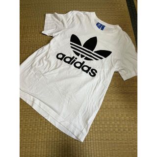 アディダス(adidas)のadidas Tシャツ(Tシャツ(半袖/袖なし))