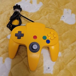 ニンテンドウ64(NINTENDO 64)のニンテンドー64 コントローラー イエロー(家庭用ゲーム機本体)