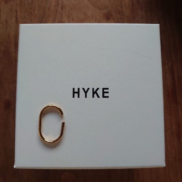 HYKE(ハイク)の【HYKE】ハイク　イヤーカフ　ゴールド レディースのアクセサリー(イヤーカフ)の商品写真