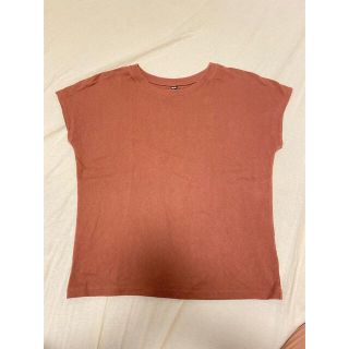 ユニクロ(UNIQLO)のピンク色 Tシャツ(Tシャツ/カットソー(半袖/袖なし))