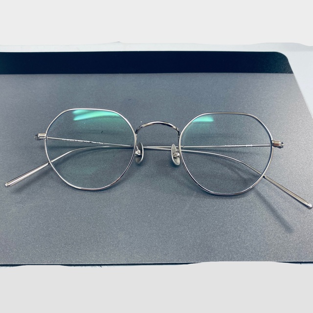 JINS - 【JINS CLASSIC -All Titanium-】オールチタンの通販 by JINS - 【JINS CLASSIC -All Titanium-】オールチタンの通販 by