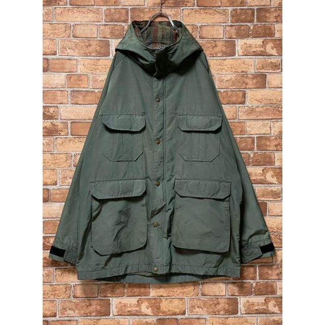 WOOLRICH(ウールリッチ)のウールリッチ　白タグ　マウンテンパーカー　ジップアップジャケット　モスグリーン メンズのジャケット/アウター(マウンテンパーカー)の商品写真