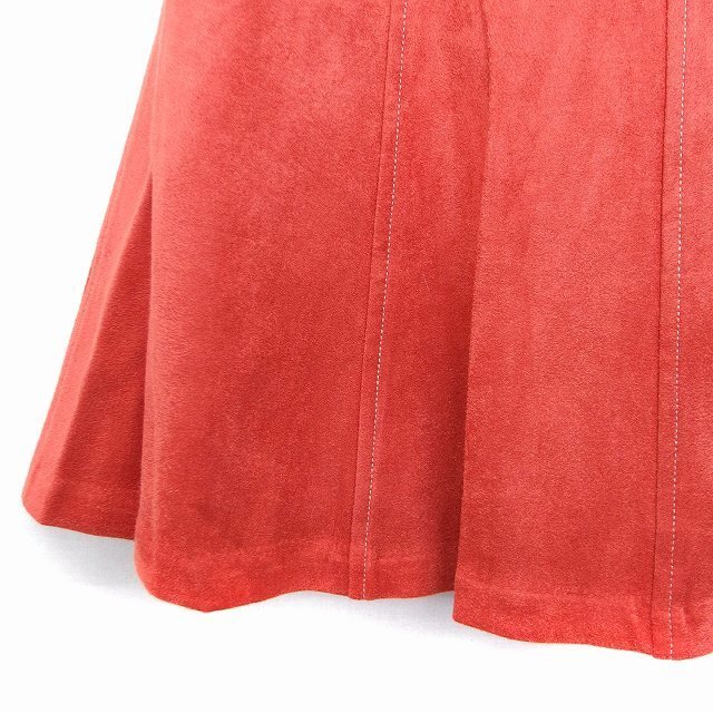 MURUA(ムルーア)のムルーア MURUA タグ付き フレア スカート フェイクスエード ミニ F レディースのスカート(ミニスカート)の商品写真