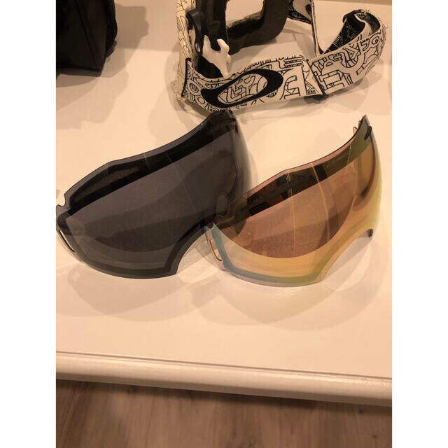 Oakley(オークリー)のオークリー　ゴーグル スポーツ/アウトドアのスノーボード(アクセサリー)の商品写真