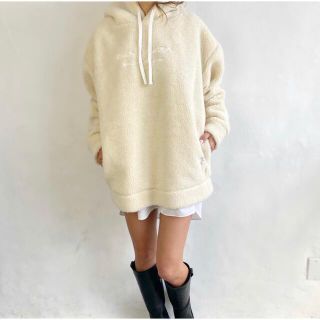 ベイフロー(BAYFLOW)の春のデート服♡LUSSO SURF パームツリーボアパーカー　Sサイズ☆RVCA(パーカー)