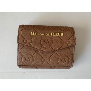 メゾンドフルール(Maison de FLEUR)のMaison de FLEUR モノグラム　ミニ　ウォレット　ゴールド　財布(財布)
