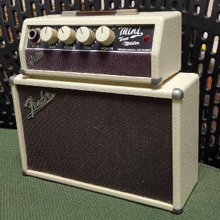 フェンダー(Fender)のFender Mini Tone Master   ACアダプター付き(ギターアンプ)