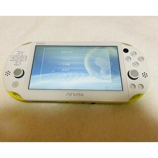 プレイステーションヴィータ(PlayStation Vita)のPSVita PCH-2000 ZA13 本体 ライムグリーンホワイト 動作良好(家庭用ゲーム機本体)