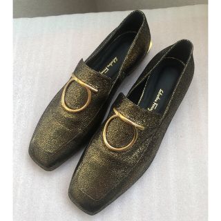 サルヴァトーレフェラガモ(Salvatore Ferragamo)の美品✴︎フェラガモ  モカシン ローファー　パンプス  LANA(ローファー/革靴)