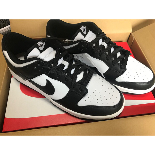 NIKE(ナイキ)のパンダ　ダンク　NIKE  dunk  panda メンズの靴/シューズ(スニーカー)の商品写真