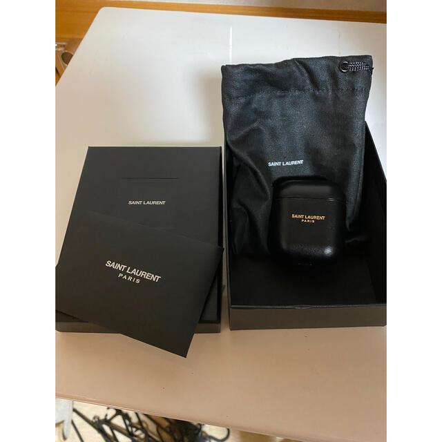 Saint Laurent(サンローラン)のサンローラン AirPods ケース  スマホ/家電/カメラのスマホアクセサリー(iPhoneケース)の商品写真