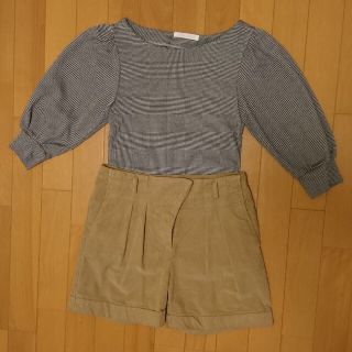 ザラ(ZARA)のZARAショートパンツ ベージュ(ショートパンツ)