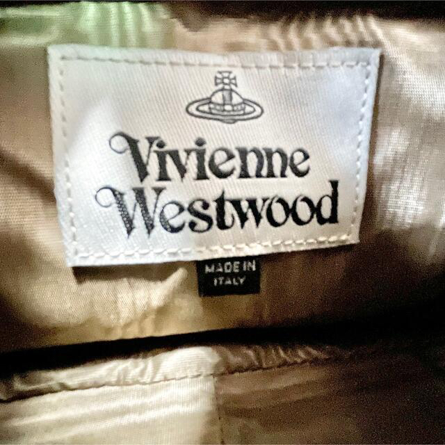 Vivienne Westwood(ヴィヴィアンウエストウッド)のVivienne Westwood ヤスミンバッグ メタリック 立体オーブ ロゴ レディースのバッグ(ハンドバッグ)の商品写真