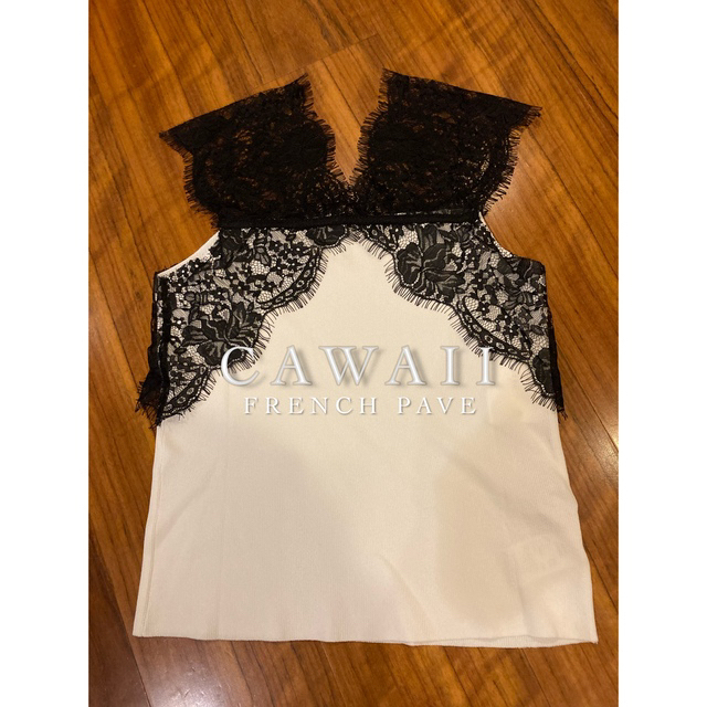 cawaii(カワイイ)のCAWAII フレンチパヴェ✧︎ 肩レースの切り替えトップスブラ紐隠しインナー  レディースのトップス(シャツ/ブラウス(半袖/袖なし))の商品写真